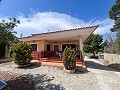 Wunderschönes Landhaus mit unglaublichem Bergblick in Petrer in Alicante Dream Homes API 1122