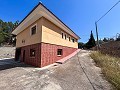 Wunderschönes Landhaus mit unglaublichem Bergblick in Petrer in Alicante Dream Homes API 1122
