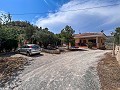 Wunderschönes Landhaus mit unglaublichem Bergblick in Petrer in Alicante Dream Homes API 1122