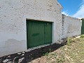Belle maison de campagne de 6 chambres et 1 salle de bain à Yecla. in Alicante Dream Homes API 1122