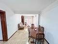 Appartement confortable de 4 chambres avec ascenseur et balcon à Elda in Alicante Dream Homes API 1122