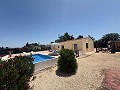 Prachtige villa met 4 slaapkamers en 1 badkamer in Villena. in Alicante Dream Homes API 1122