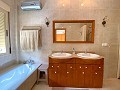Prachtige villa met 5 slaapkamers en 4 badkamers in Encebras(Pinoso) met prachtig uitzicht! in Alicante Dream Homes API 1122