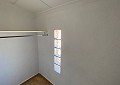 Villa met 3 slaapkamers en 2 badkamers en gastenverblijf met 3 slaapkamers en 1 badkamer in Salinas. in Alicante Dream Homes API 1122