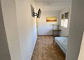 Villa met 3 slaapkamers en 2 badkamers en gastenverblijf met 3 slaapkamers en 1 badkamer in Salinas. in Alicante Dream Homes API 1122
