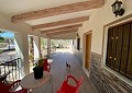 Villa met 3 slaapkamers en 2 badkamers en gastenverblijf met 3 slaapkamers en 1 badkamer in Salinas. in Alicante Dream Homes API 1122