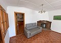 Villa met 3 slaapkamers en 2 badkamers en gastenverblijf met 3 slaapkamers en 1 badkamer in Salinas. in Alicante Dream Homes API 1122