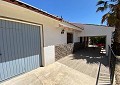Villa met 3 slaapkamers en 2 badkamers en gastenverblijf met 3 slaapkamers en 1 badkamer in Salinas. in Alicante Dream Homes API 1122