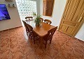 Villa met 3 slaapkamers en 2 badkamers en gastenverblijf met 3 slaapkamers en 1 badkamer in Salinas. in Alicante Dream Homes API 1122