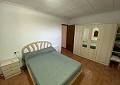 Villa met 3 slaapkamers en 2 badkamers en gastenverblijf met 3 slaapkamers en 1 badkamer in Salinas. in Alicante Dream Homes API 1122