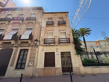 Maison de ville du XXe siècle à Novelda