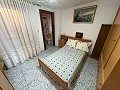 Fantastisches Stadthaus mit 4 Schlafzimmern und 3 Bädern mit Blick auf das Schloss in Petrer in Alicante Dream Homes API 1122