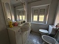 Fantastisches Stadthaus mit 4 Schlafzimmern und 3 Bädern mit Blick auf das Schloss in Petrer in Alicante Dream Homes API 1122