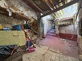 Fantastisches Stadthaus mit 4 Schlafzimmern und 3 Bädern mit Blick auf das Schloss in Petrer in Alicante Dream Homes API 1122