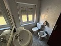 Fantastisches Stadthaus mit 4 Schlafzimmern und 3 Bädern mit Blick auf das Schloss in Petrer in Alicante Dream Homes API 1122