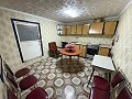 Fantastisches Stadthaus mit 4 Schlafzimmern und 3 Bädern mit Blick auf das Schloss in Petrer in Alicante Dream Homes API 1122