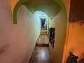  Charmante maison de village à trois étages à Elche de la Sierra in Alicante Dream Homes API 1122