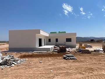 Schöne Neubauvillen mit 3 Schlafzimmern und 2 Bädern, in wenigen Monaten in Caballusa.. fertig