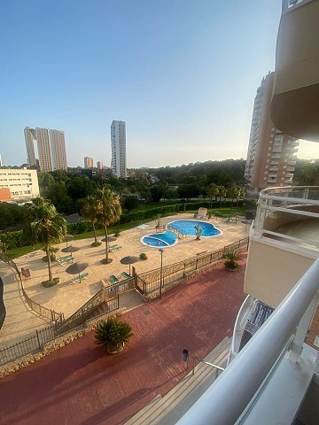 Modernes Apartment mit 2 Schlafzimmern und freiem Blick – Erstklassige Lage in Benidorm