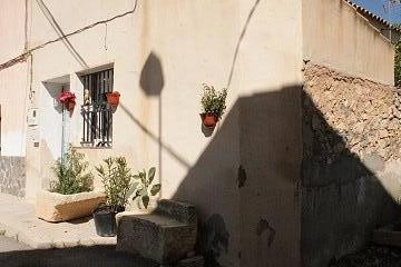 Prachtig hoekhuis met 2 slaapkamers en 2 badkamers in Torre del Rico (Murcia).
