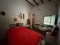 Ruim huis met garage en groot perceel: een huis met veel potentieel in Alicante Dream Homes API 1122