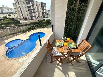 Schönes, modernes Apartment mit 2 Schlafzimmern und 2 Bädern in San Miguel de Salinas