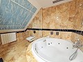 Prachtig privé-landgoed in de bergen met mogelijkheden voor een bedrijf in Jumilla. in Alicante Dream Homes API 1122