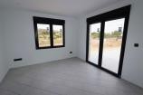 Neubauvilla mit 4 Schlafzimmern und 8m Pool in Alicante Dream Homes API 1122