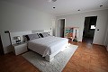Große freistehende Villa mit Pool in der Nähe der Stadt in Elda-Petrer in Alicante Dream Homes API 1122