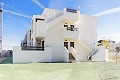 Incroyable appartement avec immense piscine commune et 4 terrains de golf à proximité in Alicante Dream Homes API 1122