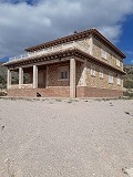 Schöne renovierte 5-Bett-Villa auf großem Grundstück in Alicante Dream Homes API 1122