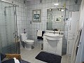 Belle maison de ville de 4 chambres dans le centre d'Ayora in Alicante Dream Homes API 1122