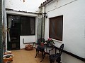 Belle maison de ville de 4 chambres dans le centre d'Ayora in Alicante Dream Homes API 1122