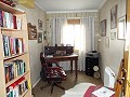 Belle maison de ville de 4 chambres dans le centre d'Ayora in Alicante Dream Homes API 1122