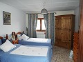 Belle maison de ville de 4 chambres dans le centre d'Ayora in Alicante Dream Homes API 1122