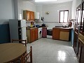 Groot herenhuis met 2 aparte appartementen en garage in Alicante Dream Homes API 1122