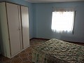 Groot herenhuis met 2 aparte appartementen en garage in Alicante Dream Homes API 1122