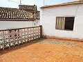 Groot herenhuis met 2 aparte appartementen en garage in Alicante Dream Homes API 1122