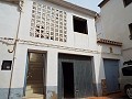 Groot herenhuis met 2 aparte appartementen en garage in Alicante Dream Homes API 1122
