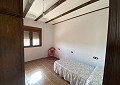 Enorme villa de 5 dormitorios y 3 baños con establos in Alicante Dream Homes API 1122