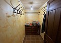 Enorme villa de 5 dormitorios y 3 baños con establos in Alicante Dream Homes API 1122