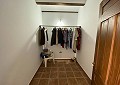 Enorme villa de 5 dormitorios y 3 baños con establos in Alicante Dream Homes API 1122