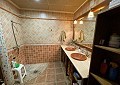 Enorme villa de 5 dormitorios y 3 baños con establos in Alicante Dream Homes API 1122