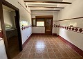 Enorme villa de 5 dormitorios y 3 baños con establos in Alicante Dream Homes API 1122