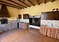 Enorme villa de 5 dormitorios y 3 baños con establos in Alicante Dream Homes API 1122