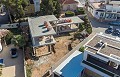Villa ultramoderna de 4 dormitorios con piscina de 8x4 in Alicante Dream Homes API 1122
