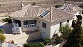 Prachtige villa met 5 slaapkamers, 2 badkamers en zwembad in La Romana in Alicante Dream Homes API 1122
