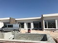 Villa moderne de nouvelle construction à Pinoso avec piscine et terrain inclus in Alicante Dream Homes API 1122