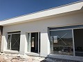 Villa moderne de nouvelle construction à Pinoso avec piscine et terrain inclus in Alicante Dream Homes API 1122