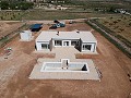 Villa moderne de nouvelle construction à Pinoso avec piscine et terrain inclus in Alicante Dream Homes API 1122